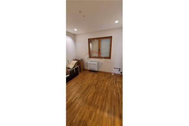 Tirane, jepet me qera apartament 3+1+BLK Kati 4, 104 m² 900  (Rr. Sami Frasheri Bllok)