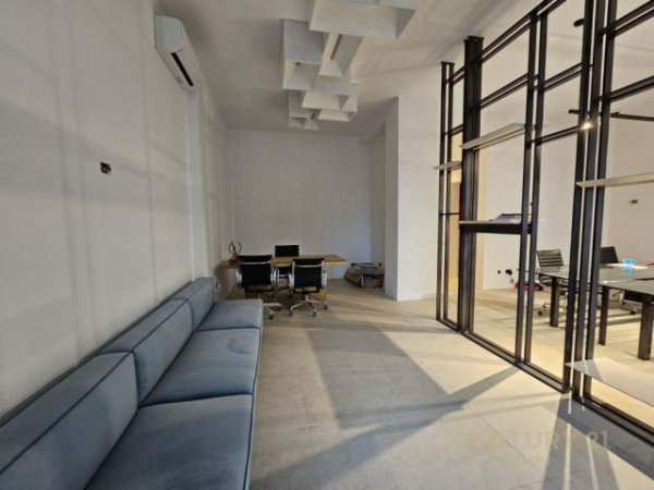 Tirane, jepet me qera zyre Kati 0, 60 m² 600 Euro (PERBALL DELIJORGJIT)