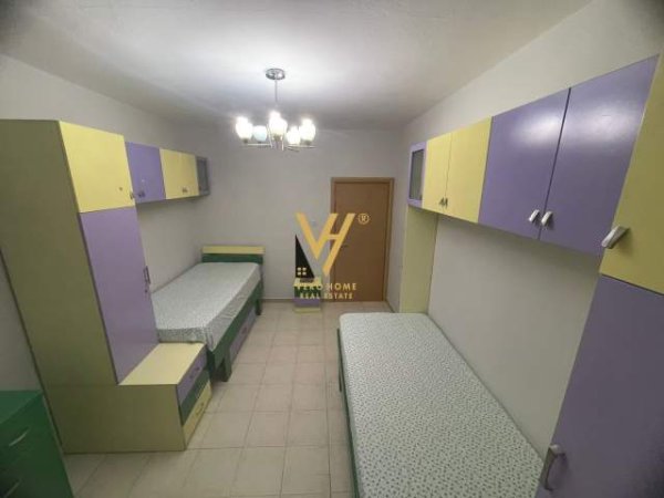 Tirane, jepet me qera apartament 2+1 Kati 2, 110 m² 650 Euro (VASIL SHANTO)