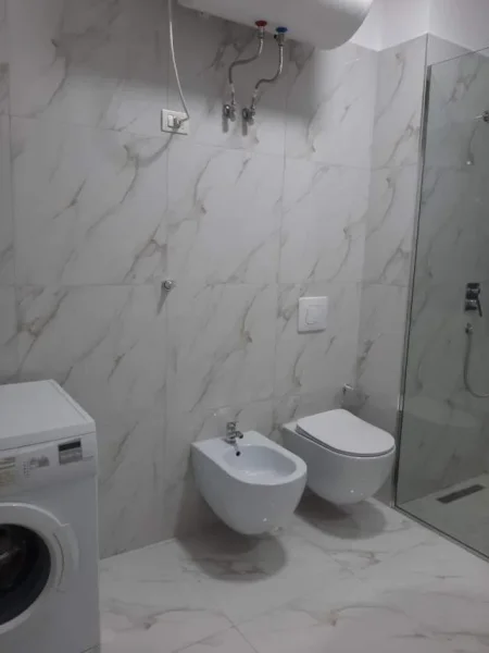 Tirane, jepet me qera apartament Kati 5, 75 m² 450 Euro (Astir)