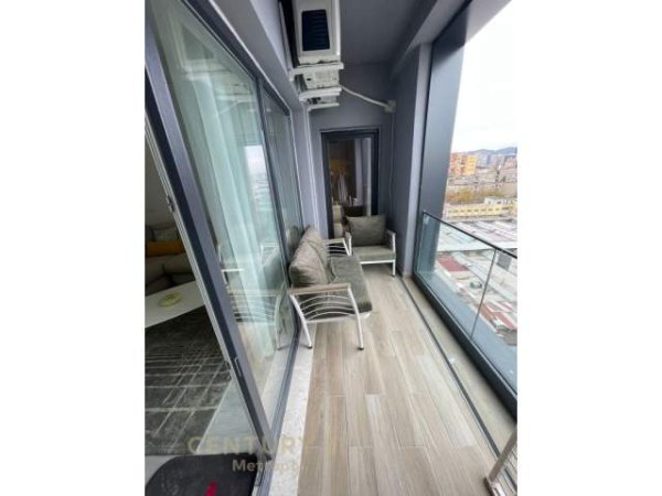 Tirane, jepet me qera apartament 1+1+BLK Kati 9, 75 m² 450 Euro (Rruga 5 Maji)