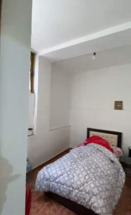Tirane, jepet me qera apartament Kati 1, 70 m² 400 Euro (Zogu i Zi)