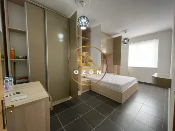 Tirane, jepet me qera apartament 2+1 Kati 2, 90 m² 40.000 Leke (Astir)