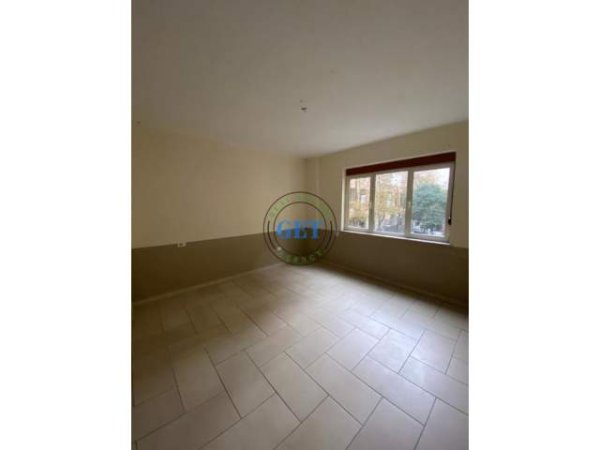 Durres, shitet apartament 2+1+BLK Kati 1, 101 m² 125.000 Euro (Ish Parku Sportiv)