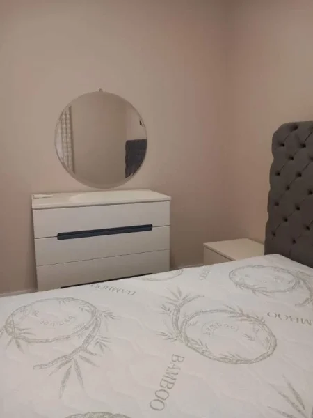 Tirane, jepet me qera apartament 2+1+BLK Kati 3, 92 m² 55.000 Leke (RrUGA BULEVARDI GJERGJ FISHTA)
