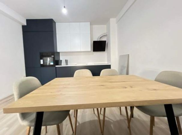 Tirane, jepet me qera apartament 2+1+BLK Kati 1, 90 m² 550 Euro (Rruga Teodor Keko)