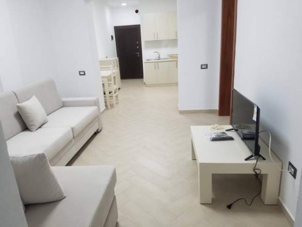 Tirane, jepet me qera apartament 1+1+BLK Kati 2, 60 m² 380 Euro (Myslym Shyri)