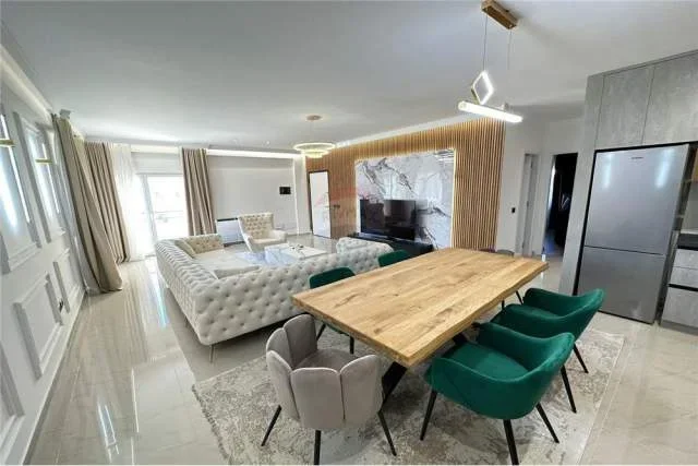 Tirane, jepet me qera apartament 2+1+BLK Kati 1, 120 m² 1.000 Euro (Liqeni i Farkes)