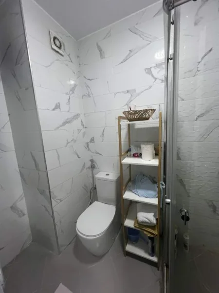 Tirane, jepet me qera apartament 1+1+BLK Kati 3, 65 m² 350 Euro (Muhamed Deluiu,prane Thesarit)