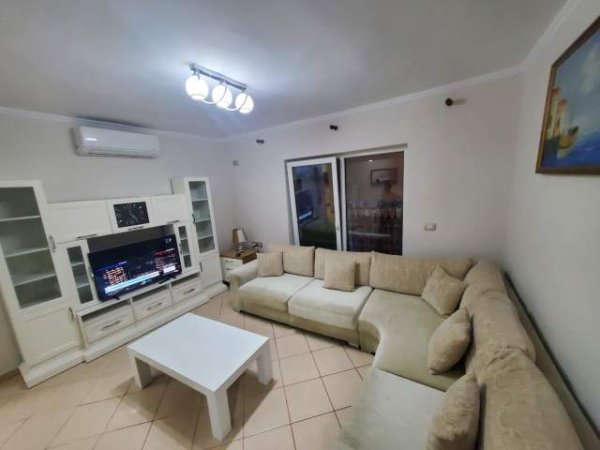 Tirane, ofert apartament Kati 5, 70 m² 500 Euro (21 Dhjetori)