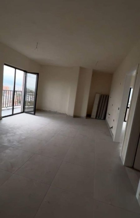 Tirane, jepet me qera apartament 2+1 Kati 10, 91 m² 600 Euro (Rruga Dibres)