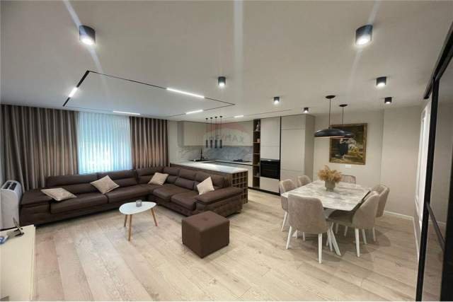 Tirane, shes apartament 2+1 Kati 3, 105 m² 195.000 Euro (rruga e durresit, shkolla qemal stafa)