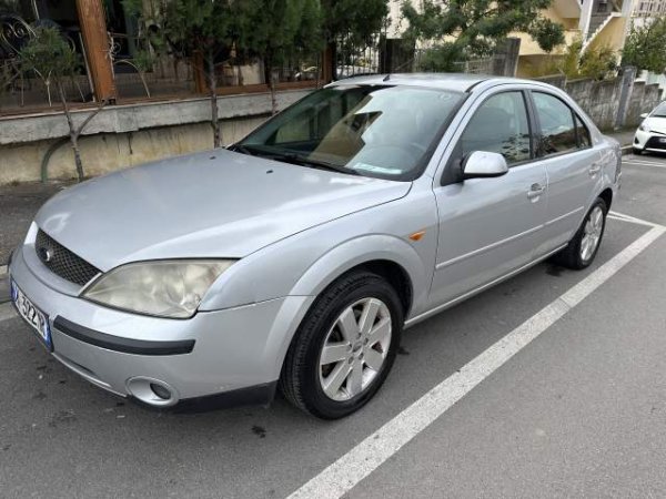 Tirane, shes makine Ford mondeo Viti 2001, 1.800 Euro