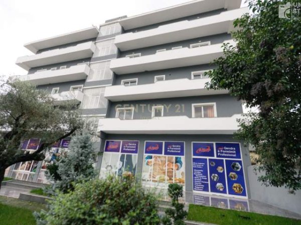 Tirane, shitet hotel 2.750 m² 2.200.000 Euro (Vaqarr)