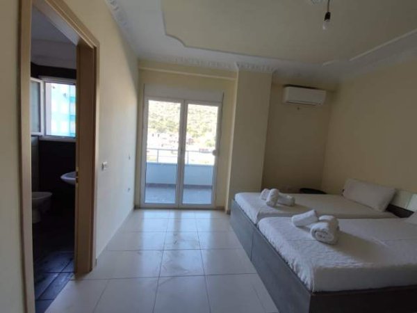 Vlore, jepet me qera garsonier 1+1+BLK Kati 5, 30 m² 25 Euro (lungomare)