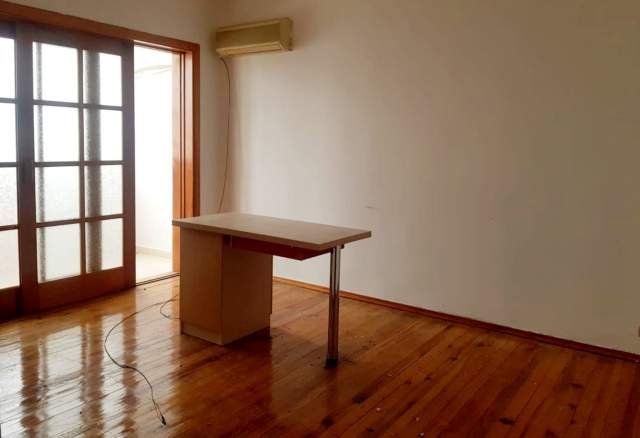 Tirane, jap me qera zyre Kati 3, 75 m² 32.000 Leke (Zogu 1)