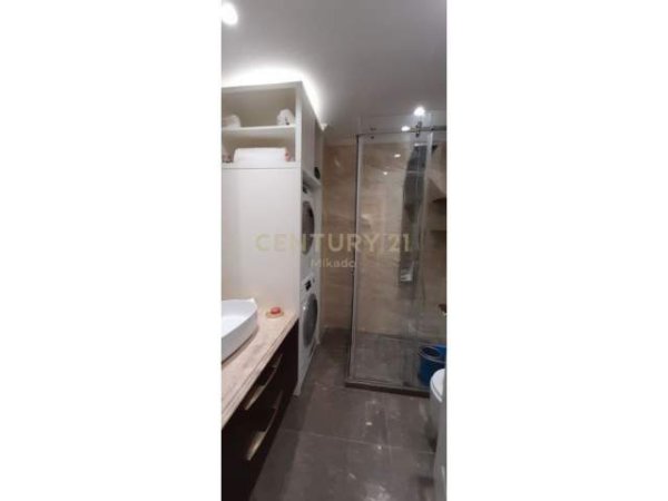 Tirane, jepet me qera apartament 2+1+A+BLK Kati 3, 110 m² 1.000 Euro (liqeni i thate)