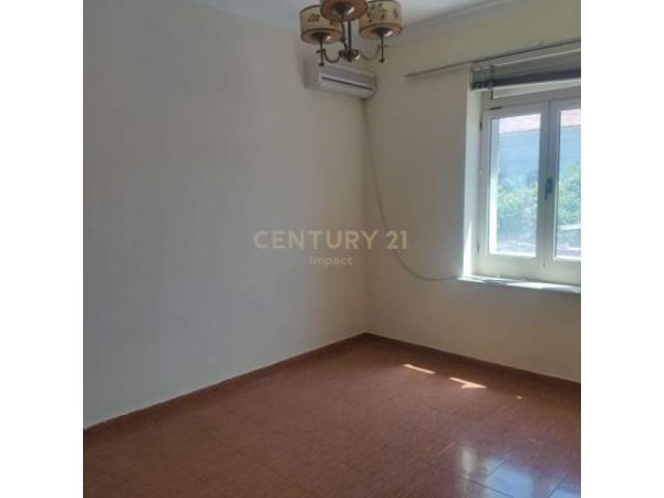 Tirane, SHESIM APARTAMENT 3+1, TE MEDRESEJA. Kati 2, 103.500 Euro