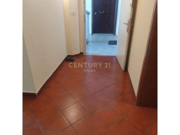 Tirane, SHESIM APARTAMENT 3+1, TE MEDRESEJA. Kati 2, 103.500 Euro