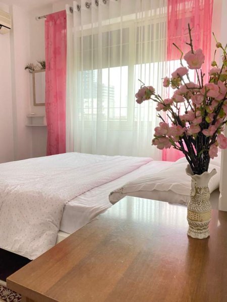 Tirane, jepet me qera apartament 2+1 Kati 3, 100 m² 600 Euro (Zogu I)