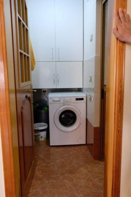 Tirane, jepet me qera apartament 2+1 Kati 3, 100 m² 600 Euro (Zogu I)