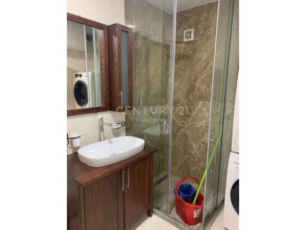 Tirane, jepet me qera 2+1 Kati 3, 104 m² 600 Euro