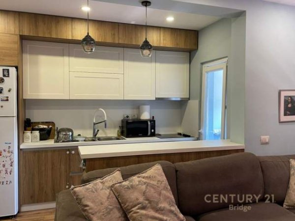 Tirane, shitet apartament 1+1+BLK Kati 5, 56 m² 62.000 Euro (Rruga Irfan Tomini Tirana, Albania)
