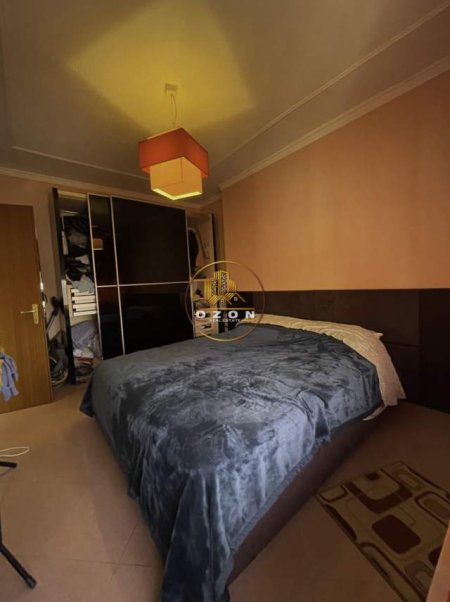 Tirane, jepet me qera apartament 2+1 Kati 9, 95 m² 700 Euro (Blloku)