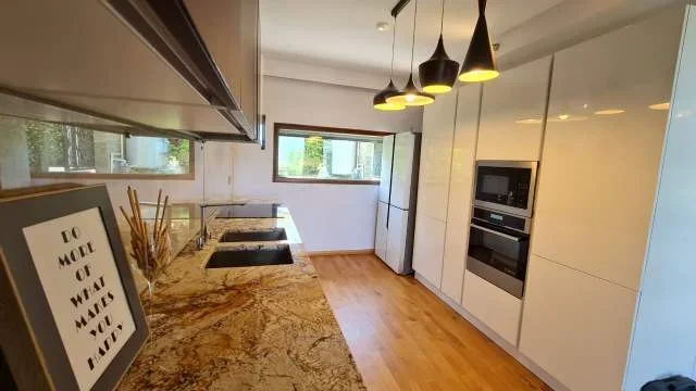 Tirane, shes Vile 4+1+A+BLK Kati 0, 700 m² 1.500.000 Euro (Long Hill Residence)