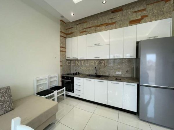 Tirane, jepet me qera apartament 2+1+BLK Kati 2, 90 m² 350 Euro (Jordan Misja)