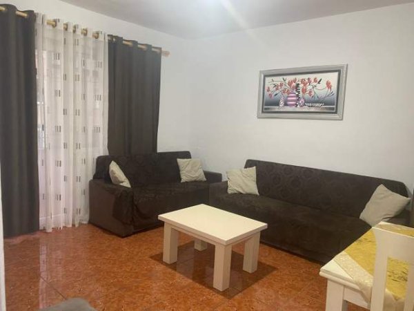 Tirane, jepet me qera apartament 1+1+BLK Kati 5, 60 m² 350 Euro (Margarita Tutulani)
