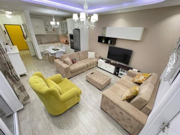 Tirane, jepet me qera apartament 2+1+A+BLK Kati 1, 600 Euro