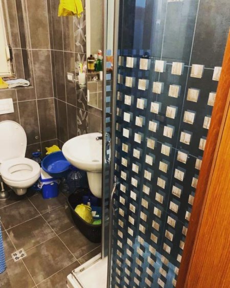 Tirane, jepet me qera apartament 1+1+BLK Kati 3, 75 m² 400 Euro (Bulevardi Zogu 1)