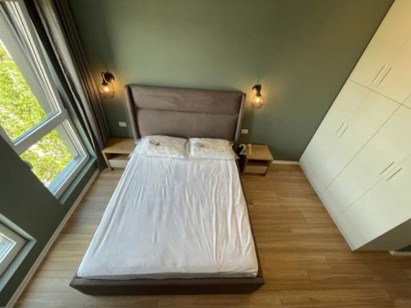 Tirane, jepet me qera apartament 1+1+A+BLK Kati 8, 62 m² 500 Euro (21 Dhjetori)