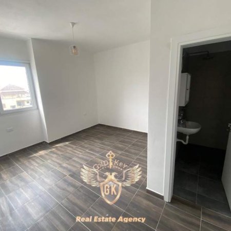 Durres, jap me qera apartament 2+1+A+BLK Kati 3, 99 m² 230 Euro (STADIUMI)