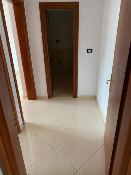 Tirane, shitet apartament 2+1 Kati 4, 114 m² 75.000 Euro