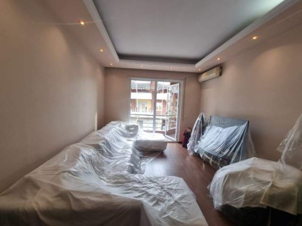 Tirane, jepet me qera apartament 3+1+BLK Kati 5, 400 Euro (Pranë Spar)