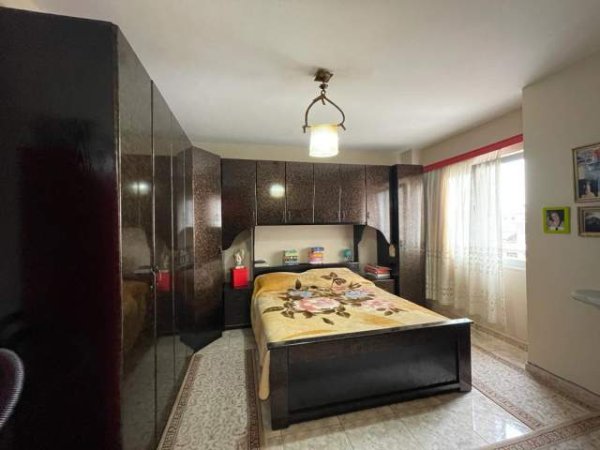 Tirane, shitet apartament 3+1+BLK Kati 3, 125 m² 225.000 Euro (Bulevardi Zogu I)