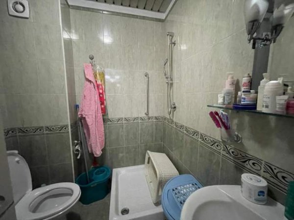 Tirane, shitet apartament 3+1+BLK Kati 3, 125 m² 225.000 Euro (Bulevardi Zogu I)