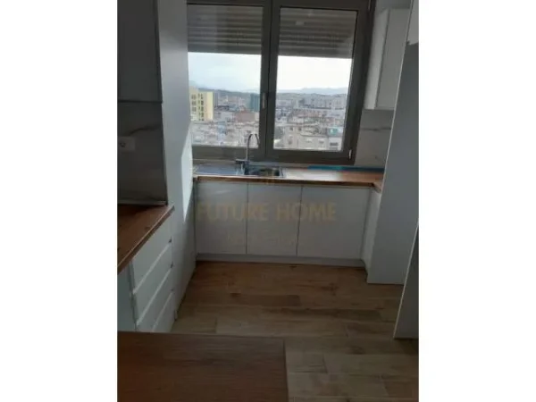 Tirane, jepet me qera apartament 2+1 Kati 6, 100 m² 450 Euro (Rruga e Dibres)