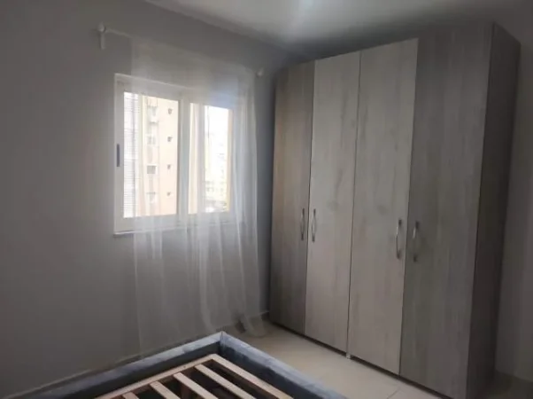 Tirane, jepet me qera apartament Kati 6, 100 m² 550 Euro  tek ish fusha e aviacionit