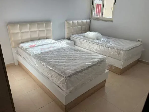 Tirane, jepet me qera apartament Kati 6, 100 m² 550 Euro  tek ish fusha e aviacionit