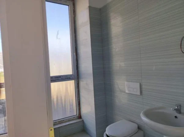 Tirane, jepet me qera 1+1 Kati 1, 60 m² 350 € tek bulevardi i ri kompleksi avid