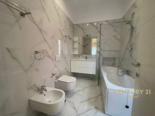 Tirane, shitet apartament 2+1+BLK Kati 7, 143 m² 370.000 Euro