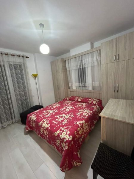 Tirane, ofert apartament Kati 4, 50 m² 450 Euro (Laprake)