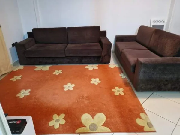 Tirane, jepet me qera apartament Kati 1, 110 m² 600 Euro prane gjimnazit Sami Frasheri