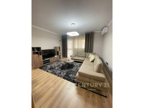 Tirane, jepet me qera apartament 2+1+BLK Kati 7, 115 m² 650 Euro (Don Bosko)