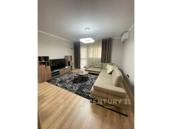 Tirane, jepet me qera apartament 2+1+BLK Kati 7, 115 m² 650 Euro (Don Bosko)