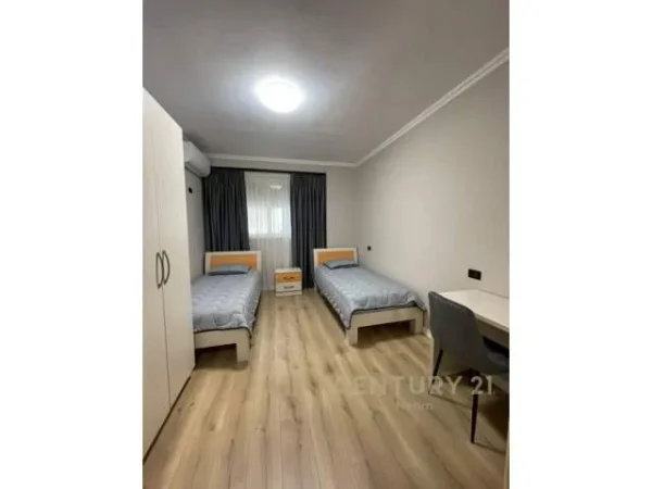Tirane, jepet me qera apartament 2+1+BLK Kati 7, 115 m² 650 Euro (Don Bosko)