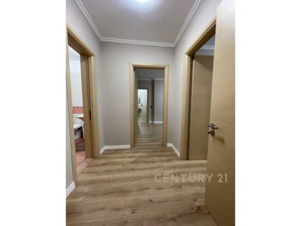 Tirane, jepet me qera apartament 2+1+BLK 115 m² 650 Euro (Don Bosco)